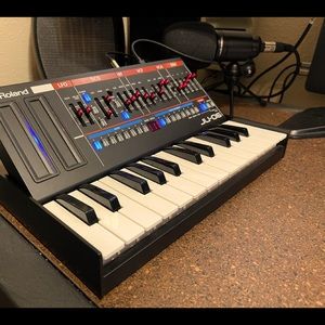 Roland JU-06 Boutique Series Synthesizer Module w/K-25m Keyboard
